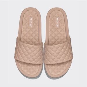 APL Women’s Lusso Slide